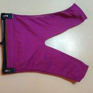 BCBG Workout Bottoms Size XS NWT